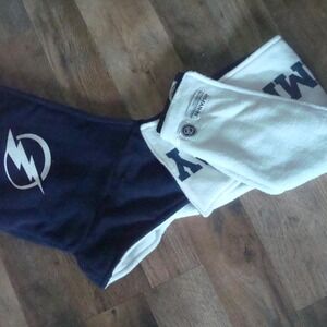 TAMPA BAY LIGHTNING HOODIE SCARVES G4